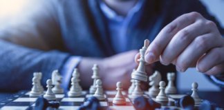 psychology-4-side-effects-of-power-that-can-destroy-your-relationships