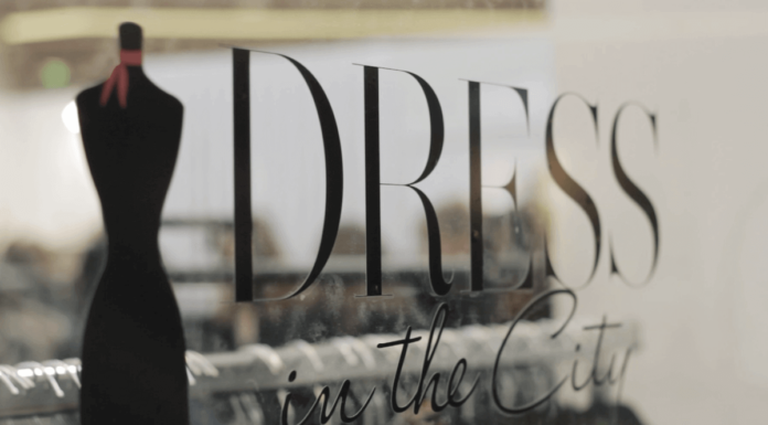 SPECIAL FEATURES: Dress in the City - Blending the Online and Offline Shopping Experience