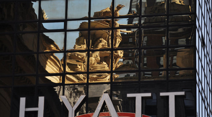 The Hyatt Empire: How the Pritzker Brothers Revolutionized the Hotel Industry the-hyatt-empire-how-the-pritzker-brothers-revolutionized-the-hotel-industry