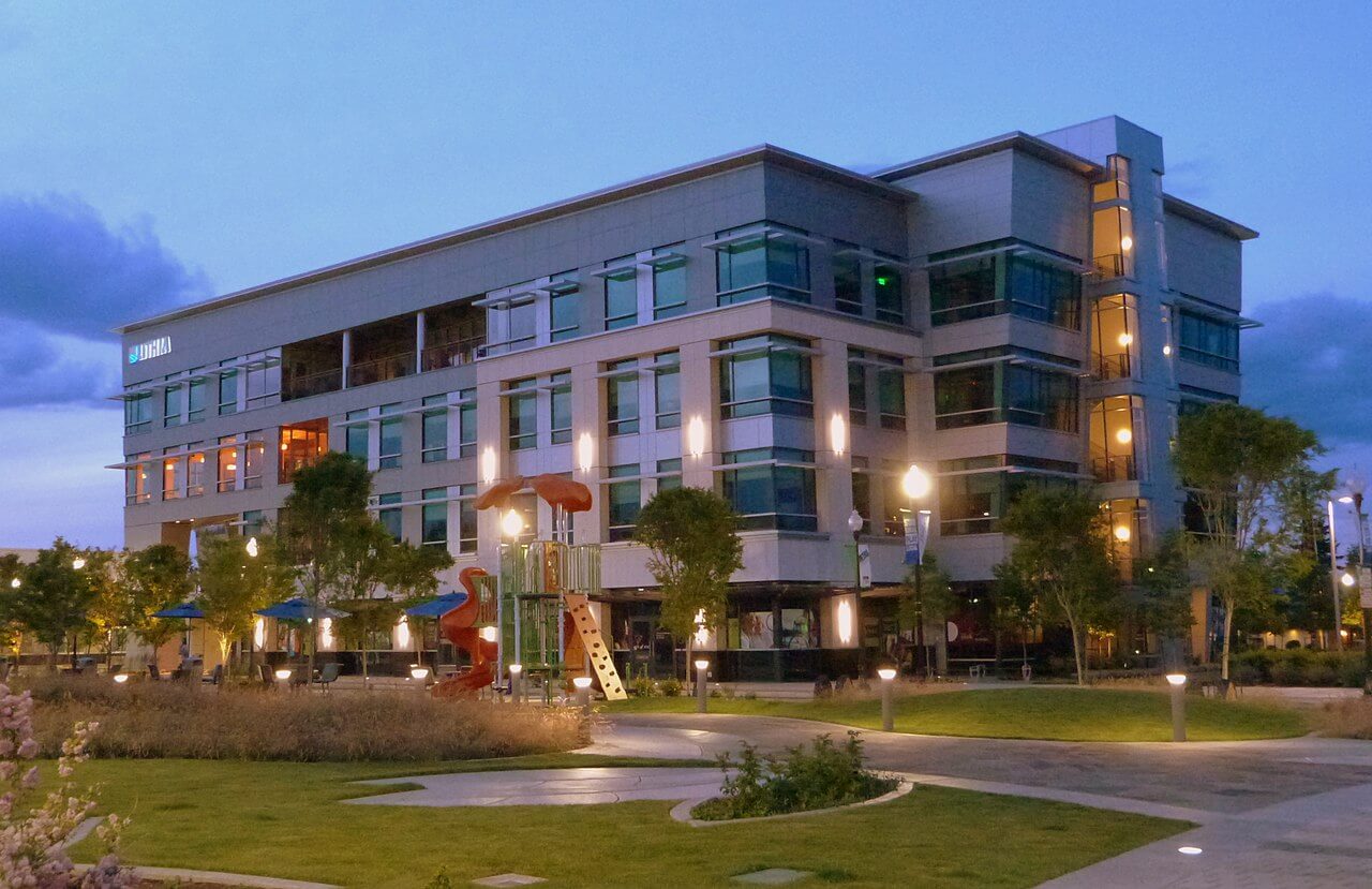 Lithia Motors, Inc. Tharawat Magazine