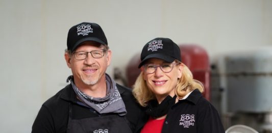 Three Brothers Bakery: The King and Queen of Disasters 3-brothers-bakery
