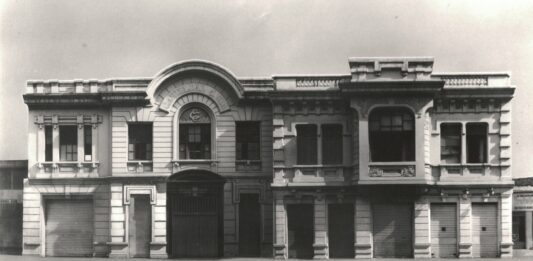 Carvajal: From Printing Press to Multigenerational Success Carvajal Office 1920