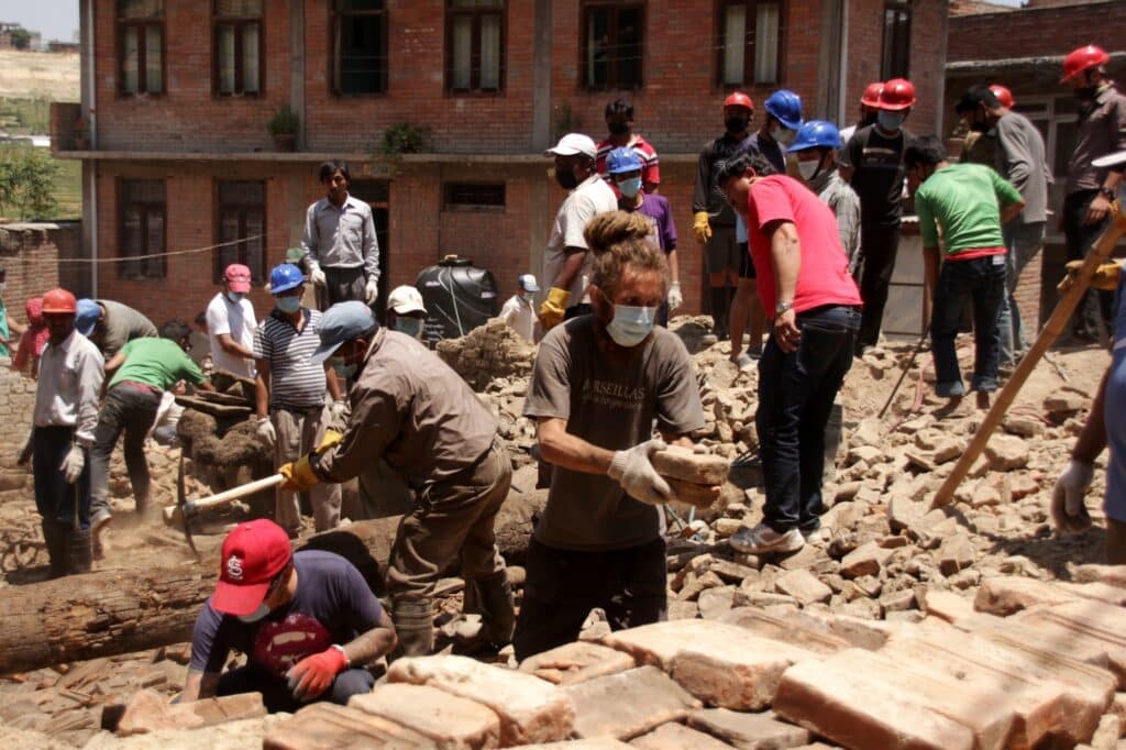 Earthquake Response Teams