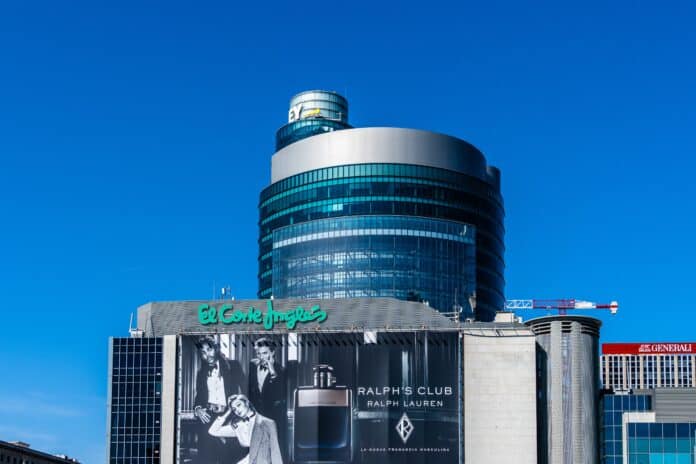 Madrid,,Spain,-,September,12,,2021:,El,Corte,Ingles,Department